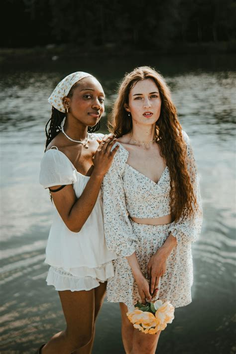 Women+With+Three+Breasts Photos, Download The BEST Free Women+With ...