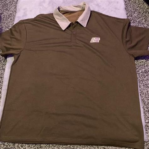 retro short sleeve polo shirt! It hasn't been worn... - Depop