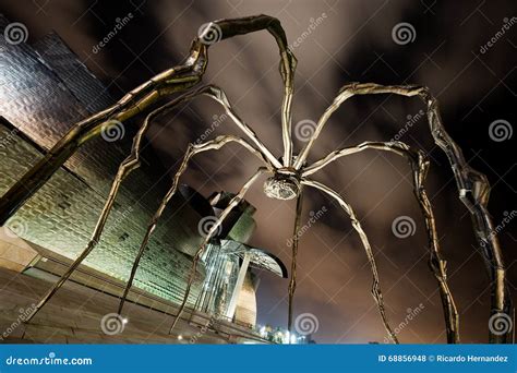 Giant Spider Sculpture at Guggenheim Museum in Bilbao (Spain) Editorial ...