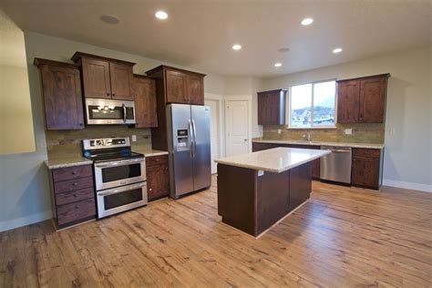 Light Hardwood Floors Dark Cabinets at Jackie Simmon blog