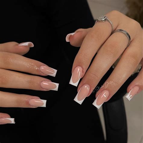 40 Best French Tip Nail Designs to Inspire You | French acrylic nail ...