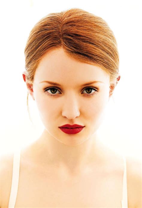 Emily Browning | Scrolller