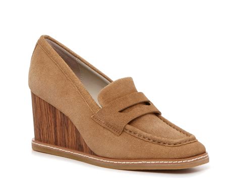 Sanctuary Clever Wedge Pump at Hamilton Place in Chattanooga, TN