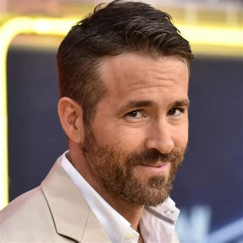 Ryan Reynolds AI Voice Generator | Ryan Reynolds Voice Generator
