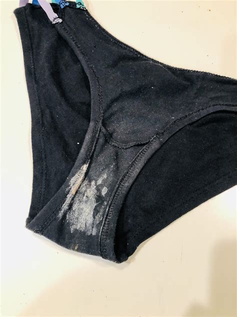 Does daddy like such a wet, creamy young girl [F](22) | Scrolller