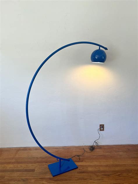 Sculptural Mid-Century Modern Arc Floor Lamp Attributed to Reggiani ...