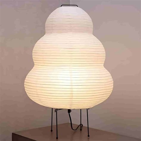 7+ Best Japanese Floor Lamps for a tranquil glow [2024]