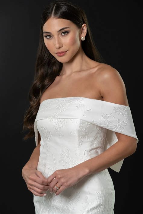 Sophisticated Fit-and-Flare Wedding Dress with Detachable Bow