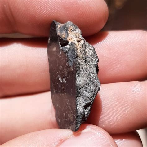 Lunar meteorite identification pictures - isdolf