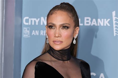 Jennifer Lopez thought panic attack in late 20s made her go 'crazy'