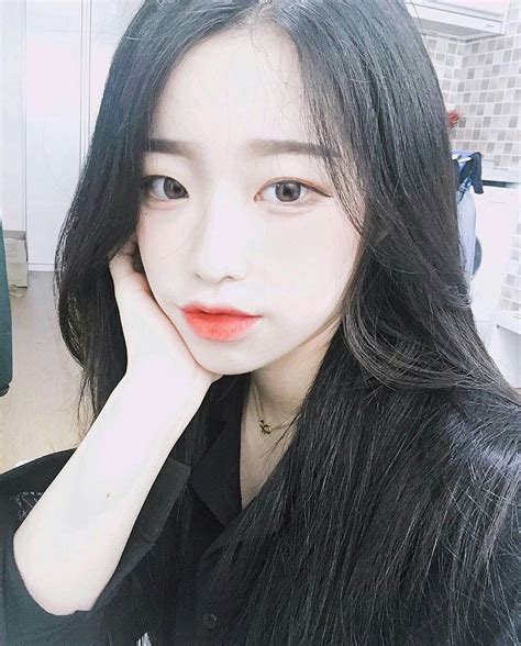 Pale Skin Color, Pale White Skin, Korean Ulzzang, Ulzzang Girl, Asian Girl, Whiter Skin, Ulzzang ...