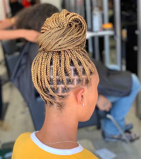 22 Hottest Blonde Box Braids for 2023