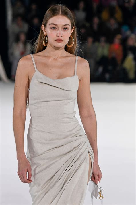 Gigi Hadid (model) Age, Biography, Wiki, Height, Weight, Girlfriend ...