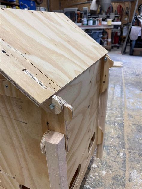 Bens Big Chicken Feeder – Americana Manufacturing