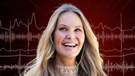 Elle Macpherson Stays Youthful Partly by Going to Bed Nude - Jimmy Star ...