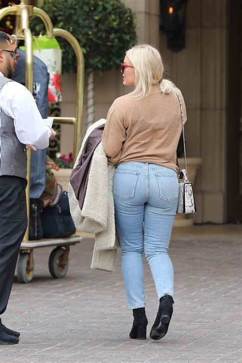 Hilary Duff Booty in Jeans 12/14/2018 • CelebMafia