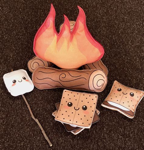 DIY Smores and Campfire Panels | Campfire pillow sewing pattern, How to ...