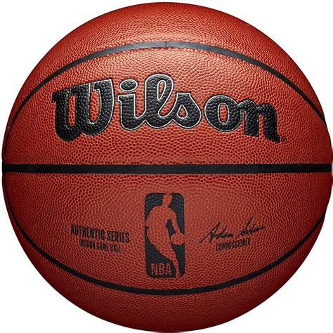 The official NBA Basketball: 9 +1 cool facts