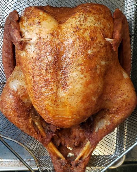 Deep Fried Turkey Recipe: Fry Turkey Like a Pro - TremBom