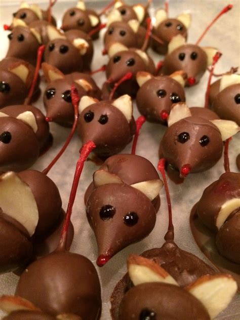 Little mice made from chocolate covered strawberry and Hershey's kiss ...