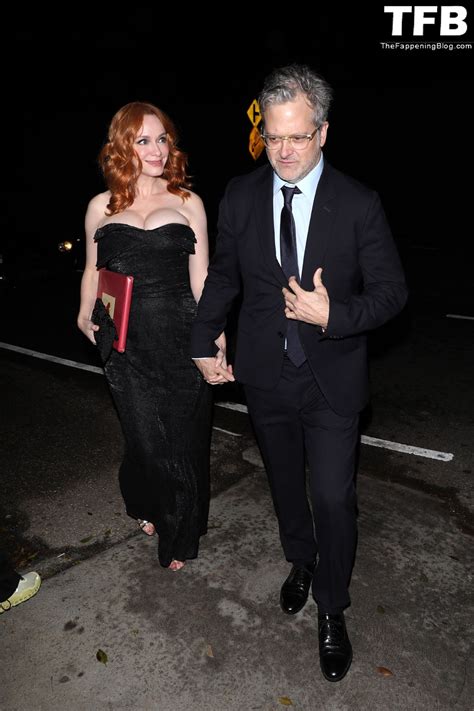 Christina Hendricks Displays Her Sexy Boobs as She Attends the Jennifer ...
