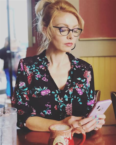 how to spot bots on ashley madison | The Scarlett Letter