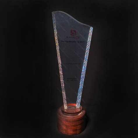 ロボットラブドールは最強のセックスマシンか──アダルトトイとロボティクスの進化を探る