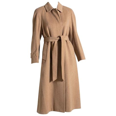 Aquascutum Camel-Colored Women's Trench Coat For Sale at 1stDibs