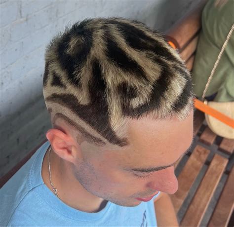 Dyed buzz cut | Shaved hair designs, Buzz cut, Hair patterns