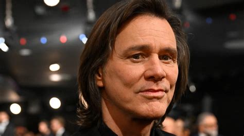 ‘Fake’ Justin Bieber performs on stage and racks up $10k bar tab after convincing Vegas nightclub