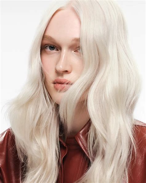 8 Ways to Rescue the Dry Ends of Your Hair | Wella Professionals US