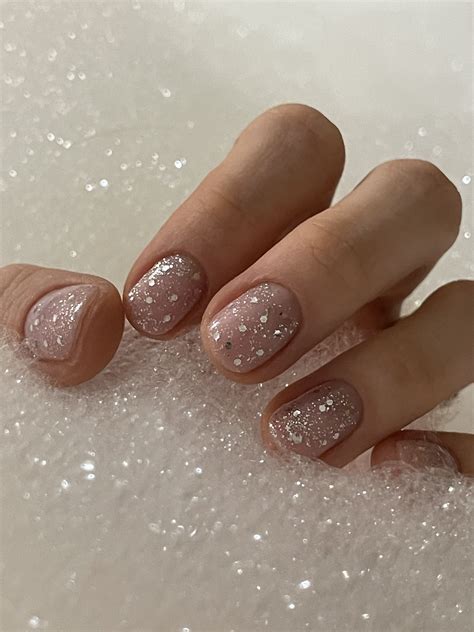Sparkling glitter short nails | Short nails, Clear glitter nails ...