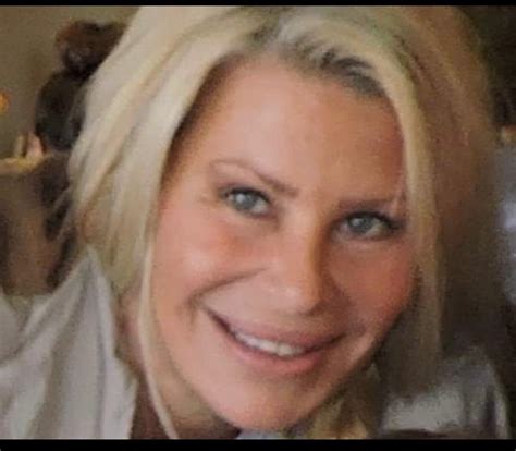 Linda Singer