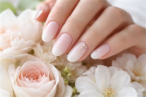 Classy Spring Nail Idea | Nailz In Bloom