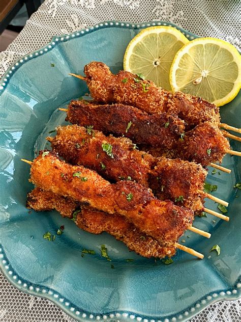 Fried Chicken On Sticks - Savory&SweetFood