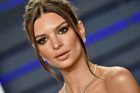 Robin Thicke Blurred Lines Models Robin Thicke Addresses Controversy