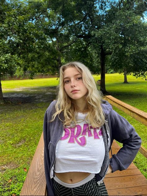 Virgin blondes with freckles is the best combo - Sexy