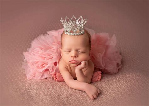 40 Newborn Photo Ideas for Boys & Girls at Home or Studio
