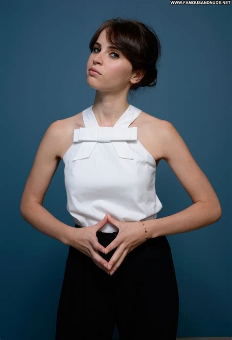 Toronto International Film Festival Felicity Jones Beautiful Posing Hot ...