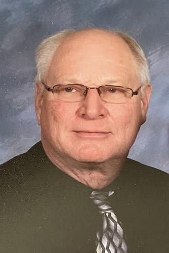 Dennis Molm Obituary (2023) - Billings, MO - Michelotti Sawyers ...