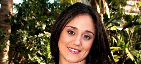 Lynn Love Exclusive Porn Videos