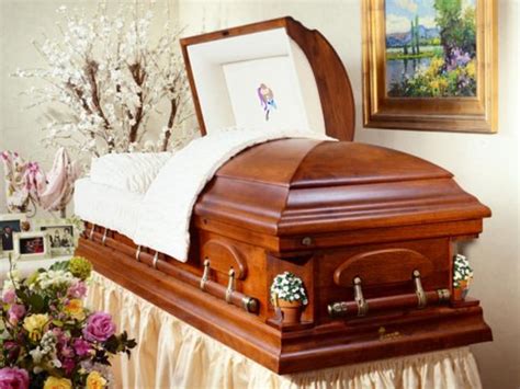 GOSSELIN FUNERAL HOME - Updated November 2025 - 17 Photos - 660 New ...