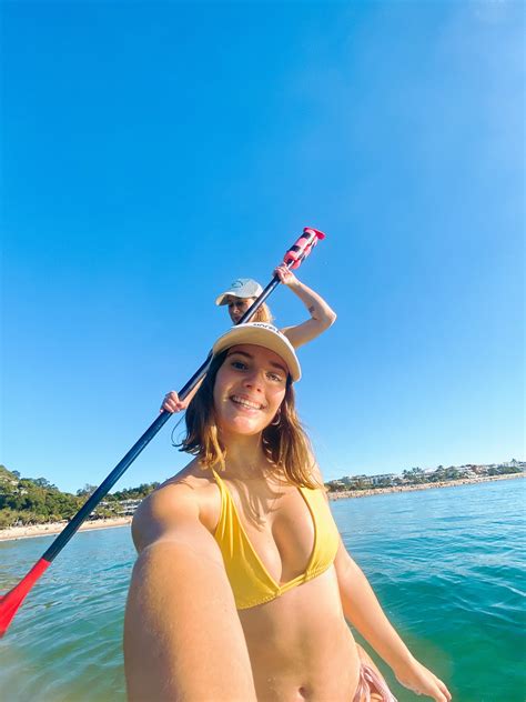 LAYLA MOORE ☼ | Want to go out on the SUP? 🌺🐠🐚🥥 | Instagram