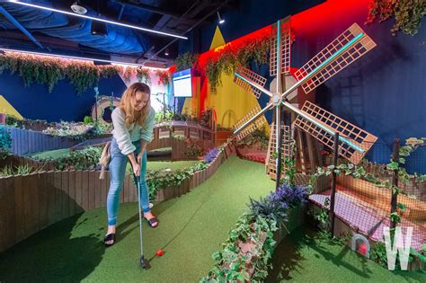 PHOTOS: Swingers Crazy Golf Opening Party | Washingtonian (DC)