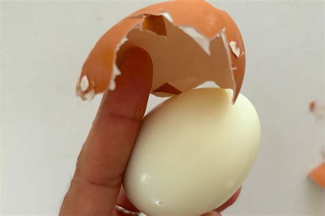 How To Boil Eggs Perfectly With Baking Soda