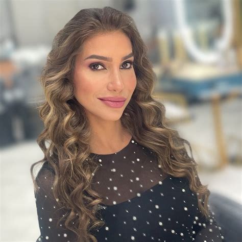 Vivian Taylor Bio, Age, Career, Net Worth, Height, Education, Boyfriend & More - SHOWBIZ LIFES