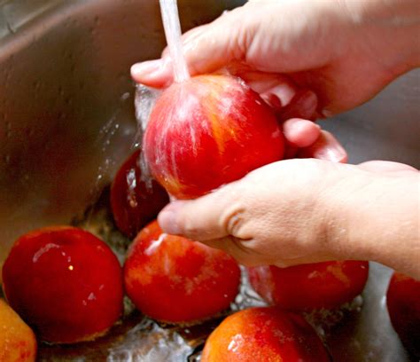 Freezing Fresh Peaches: Step-by-Step Guide