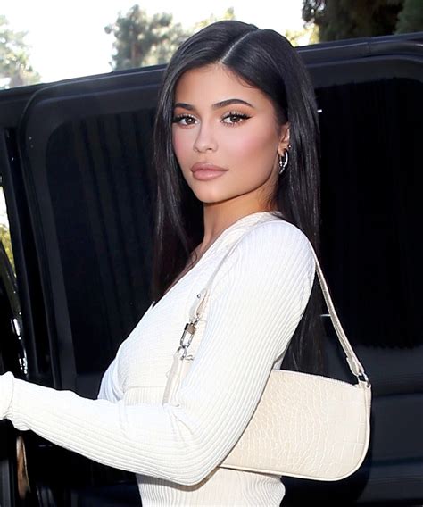 Kylie Jenner Hot Big Boobs And Ass In Tight Dress - Hot Celebs Home