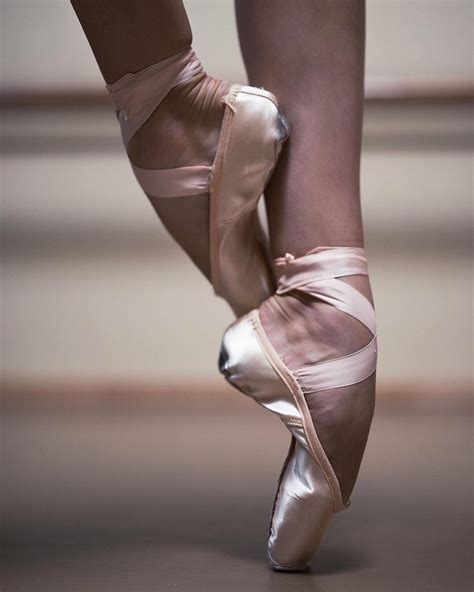 Ballet Pointe Shoes Wallpapers - Top Free Ballet Pointe Shoes ...