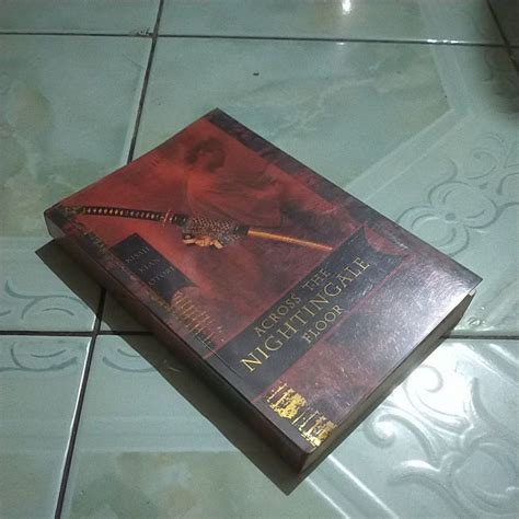 Jual buku ACROSS THE NIGHTINGALE FLOOR | Shopee Indonesia